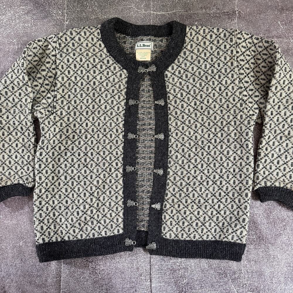 Women's Vintage 90s LL Bean Norway Metal Clasp Wool Beige Norwegian Sweater Sz M